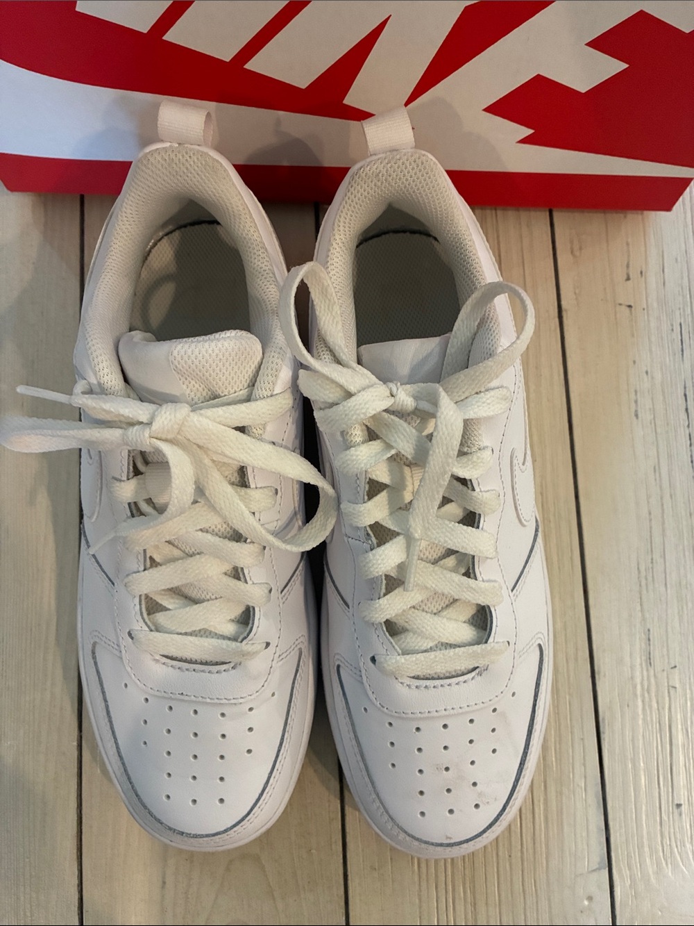 Nike Court White Low-Top Leather Sneakers - Picture 2 of 7